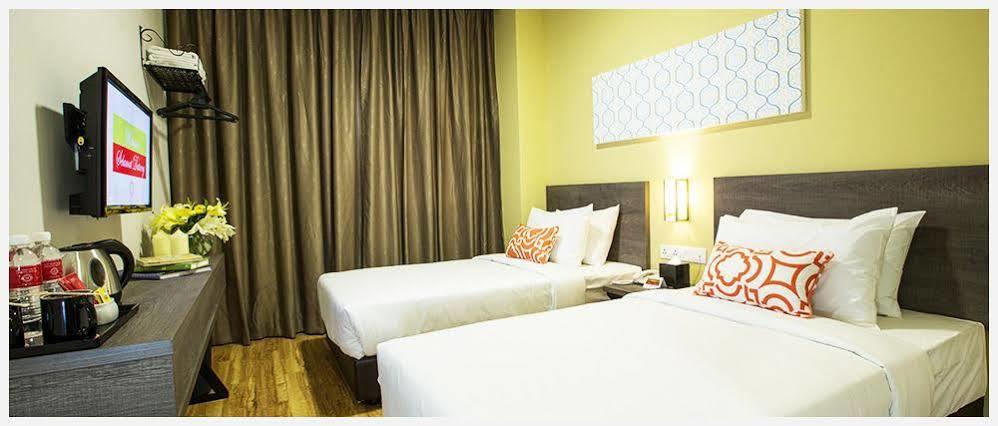 Humaira Hotel Тана Мера Екстериор снимка