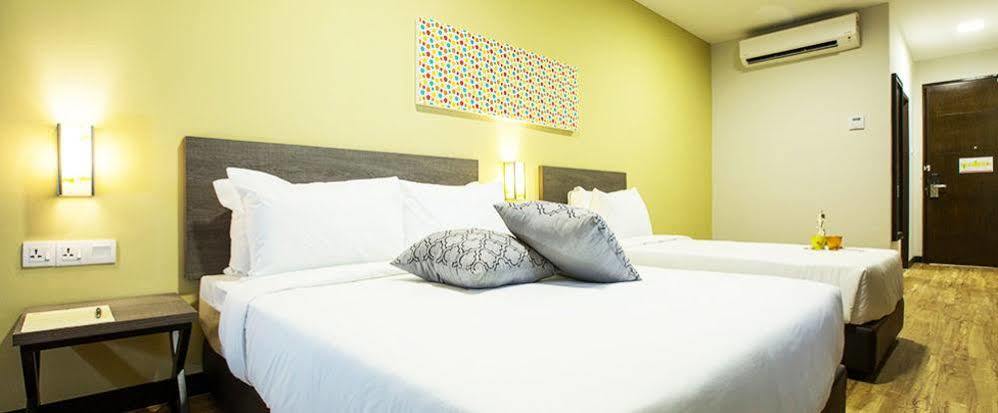 Humaira Hotel Тана Мера Екстериор снимка